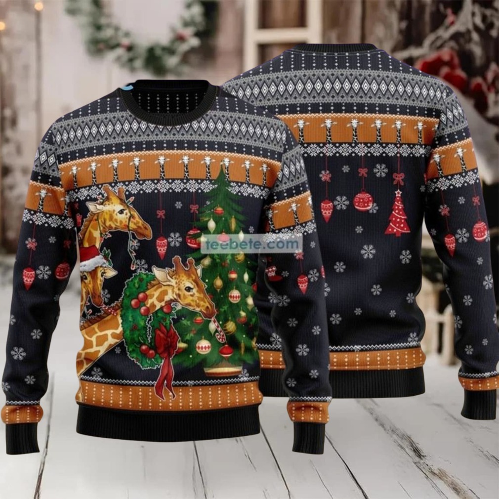 Giraffe Wear Christmas Wreath Ugly Sweater side