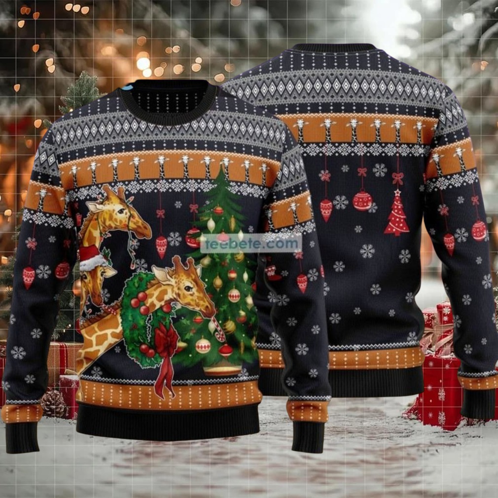 Giraffe Wear Christmas Wreath Ugly Sweater Giraffe Wear Christmas Wreath Ugly Sweater