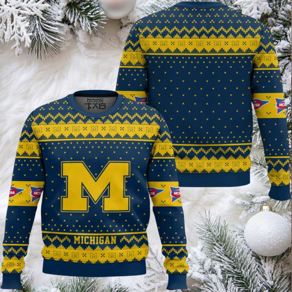 Michigan Wolverines – Custom Name And Number Ugly Christmas Sweater Michigan Wolverines – Custom Name And Number Ugly Christmas Sweater