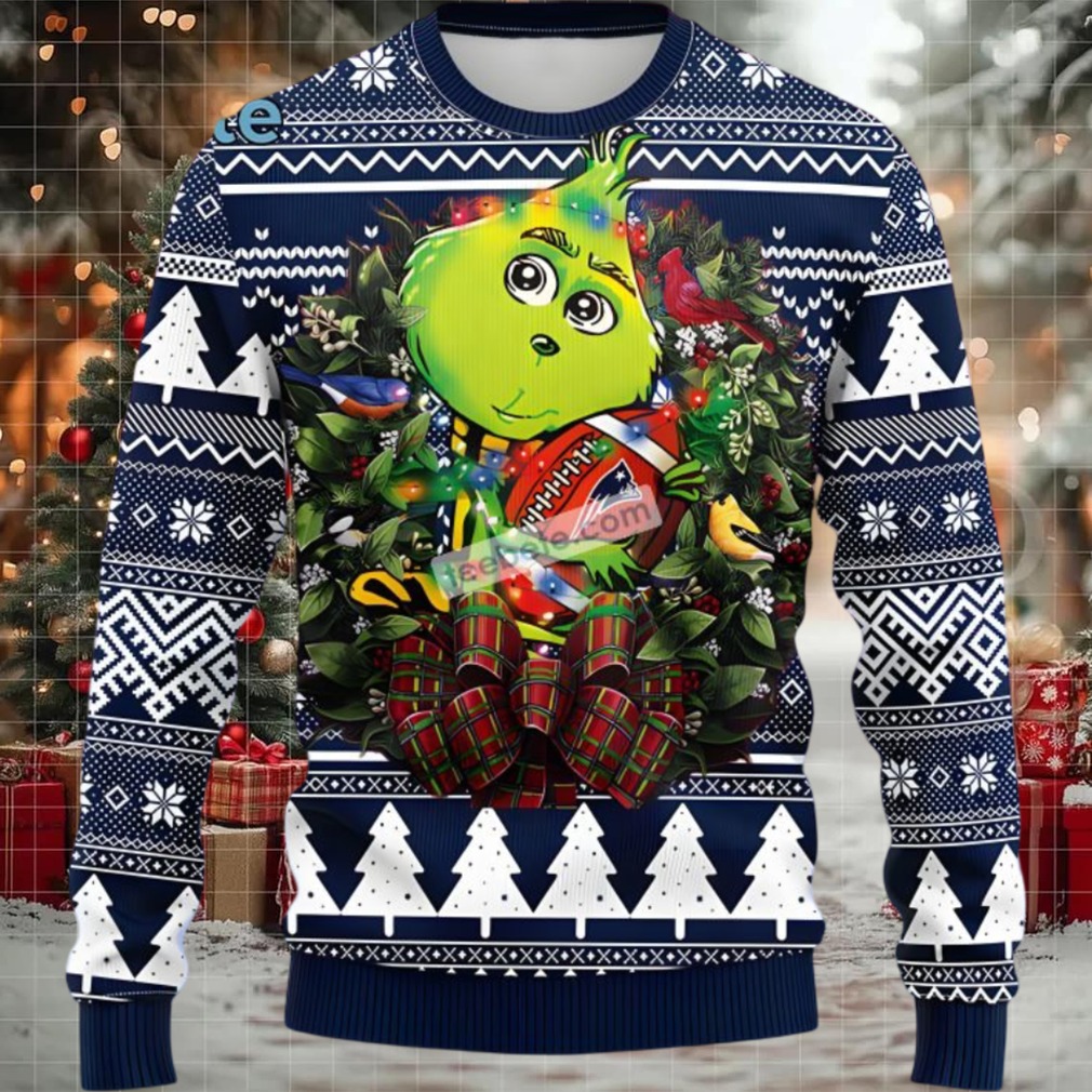New England Patriots Grinch Hug Ugly Sweater Blue