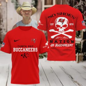 Tampa Bay Buccaneers Kenny Chesney No Shoes Nation 2025 Hoodie T Shirt